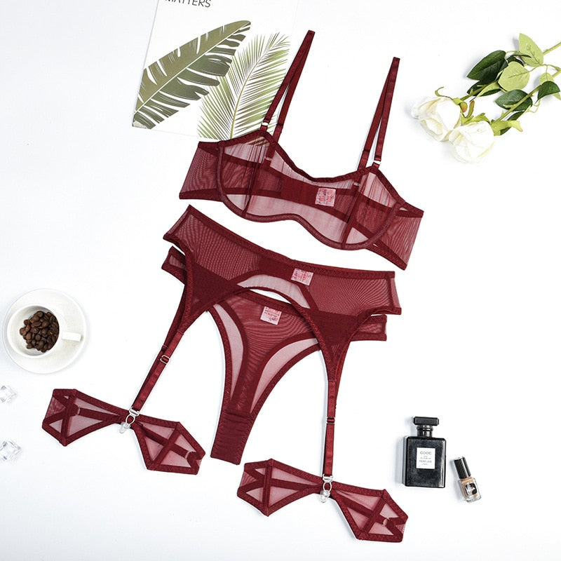 Prześwitujący komplet bielizny