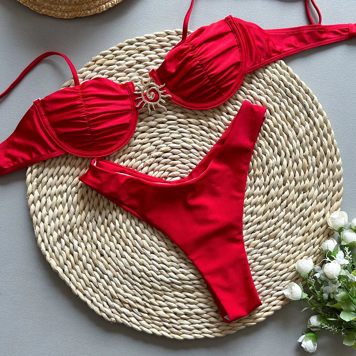 Bikini z marszczeniem