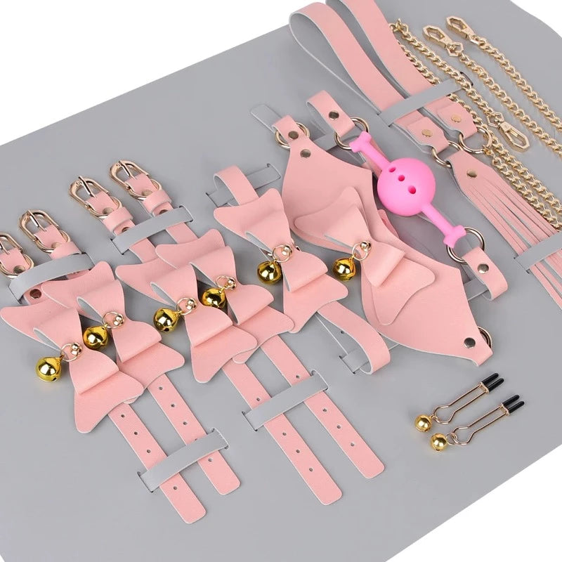 Zestaw akcesoriów erotycznych z kokardką