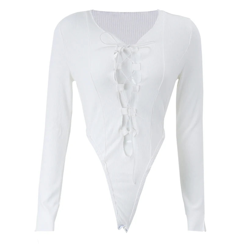 Odważne body z wycięciami