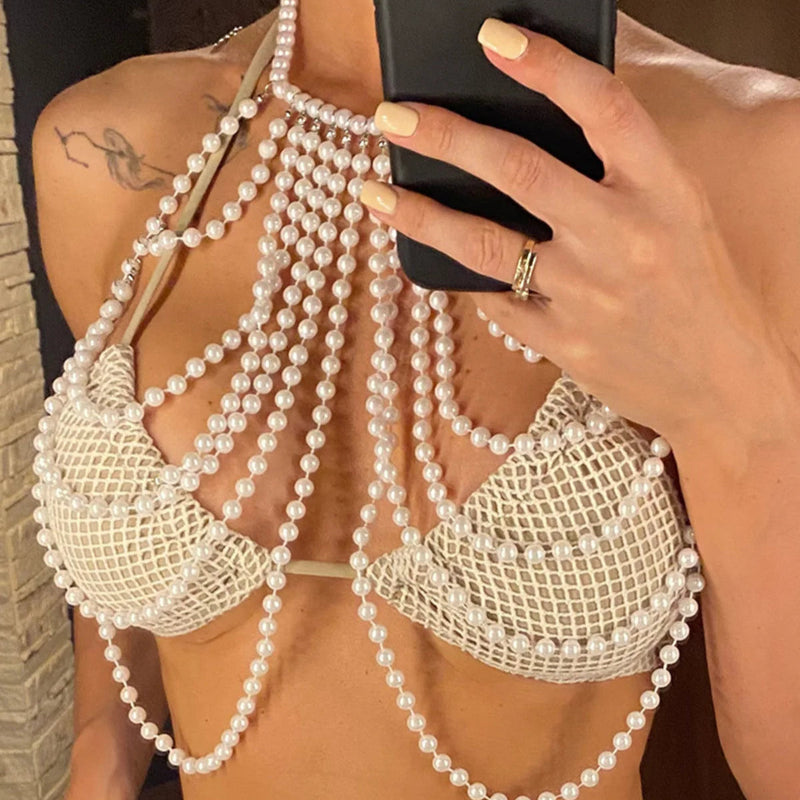 Perłowy biustonosz lub spódniczka