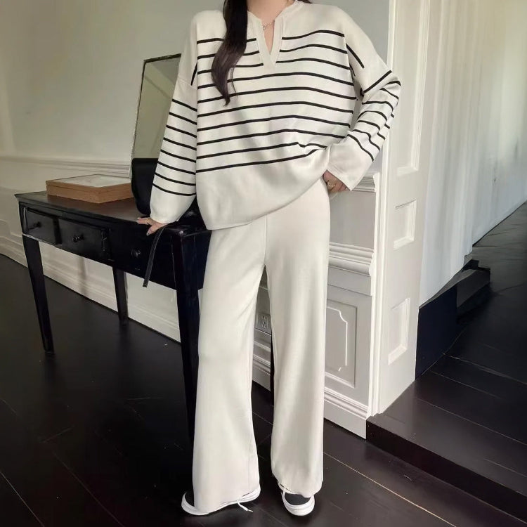 Komplet dzianinowy w paski