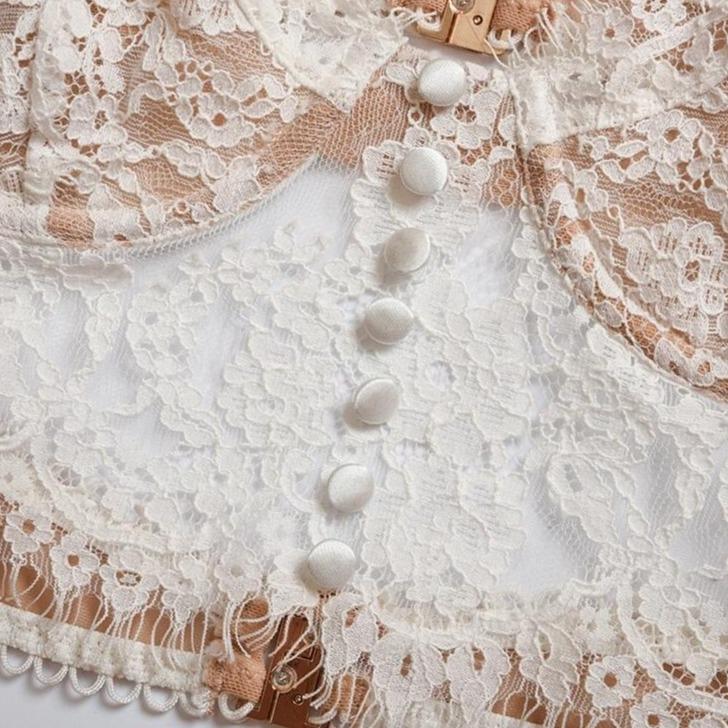 Półgorset z kwiatowej koronki