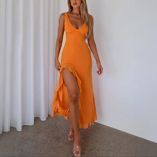 Długa sukienka z wycięciem