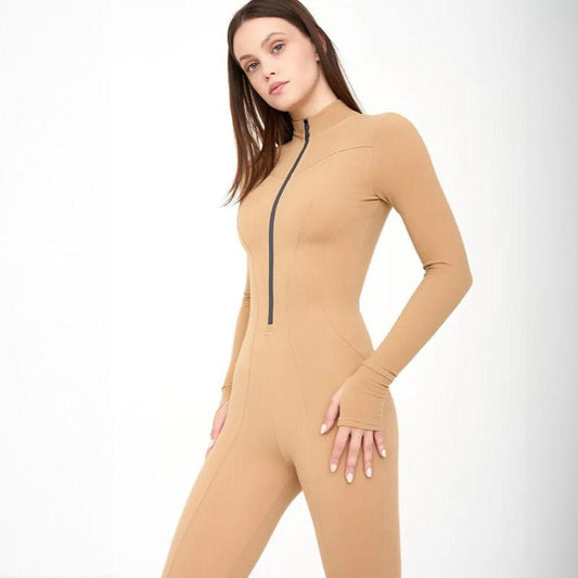 Obcisły kombinezon damski z zamkiem