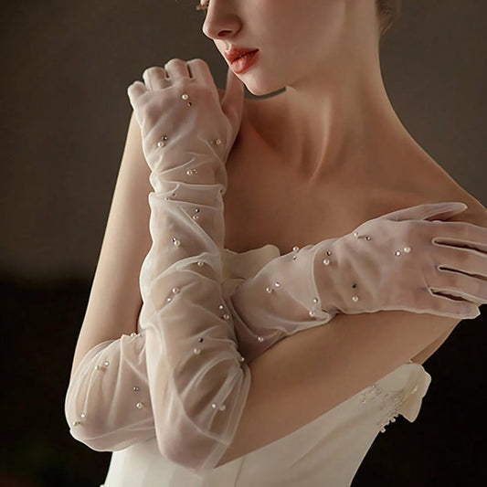 Długie rękawiczki z perełkami