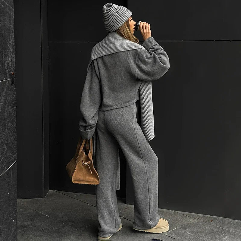 Damski komplet dzianinowy oversize