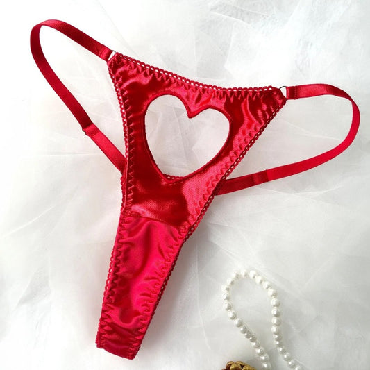 Stringi z wyciętym sercem