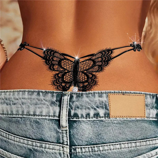 Majtki z haftowanym elementem