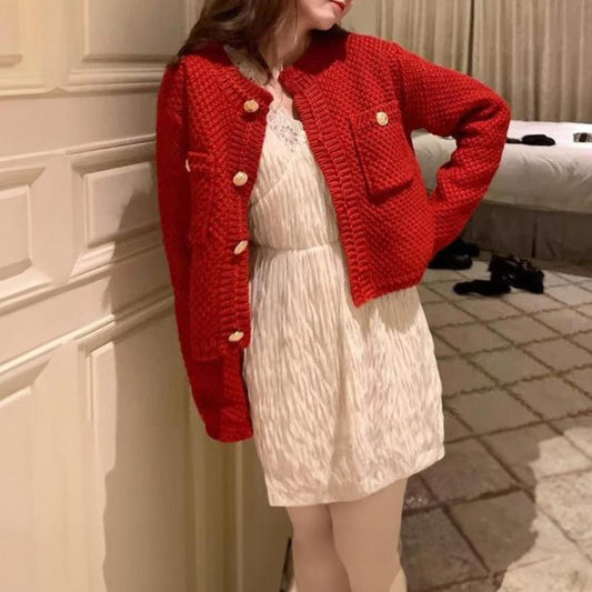 Elegancki kardigan z ozdobnymi guzikami